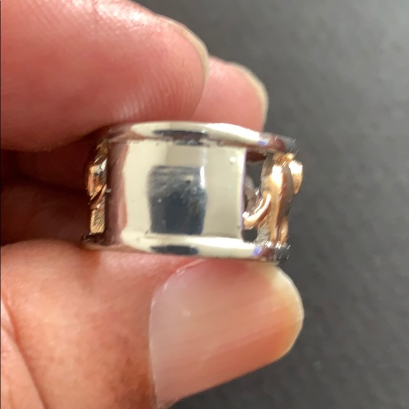 Ring - Picture 4 of 4